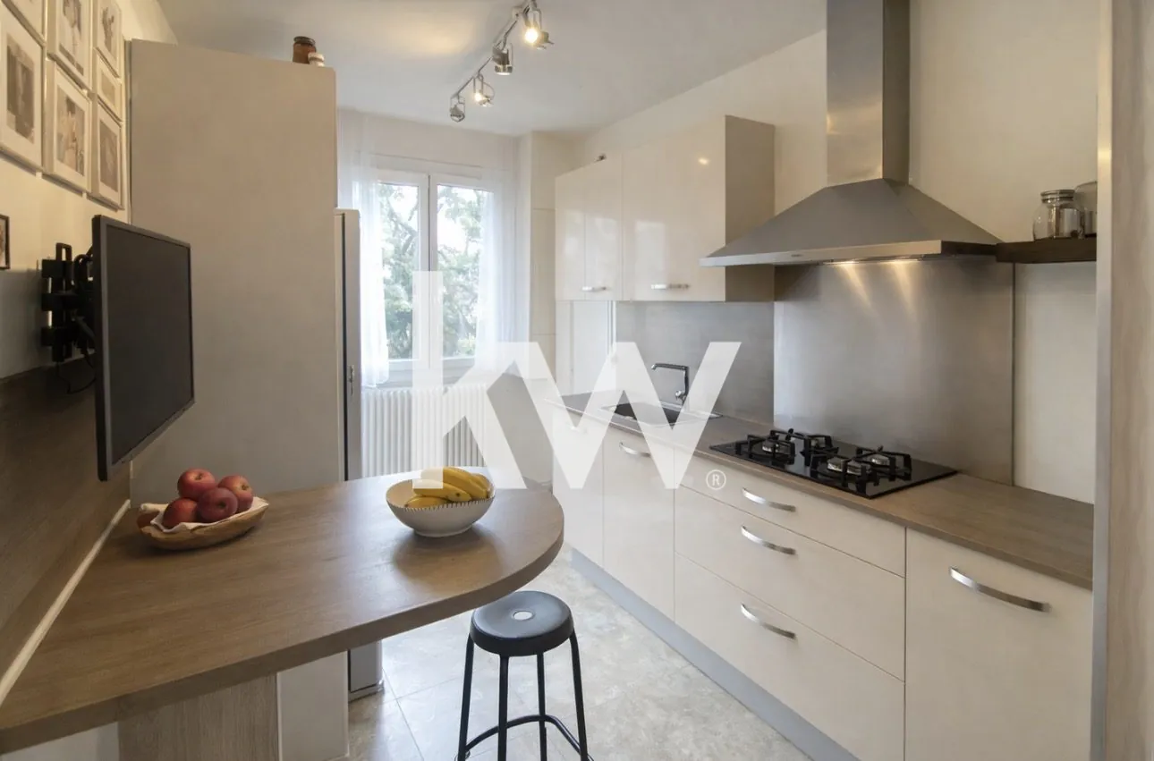 Appartement T4 à vendre à Saint-Étienne – 75 m² avec cave et garage 