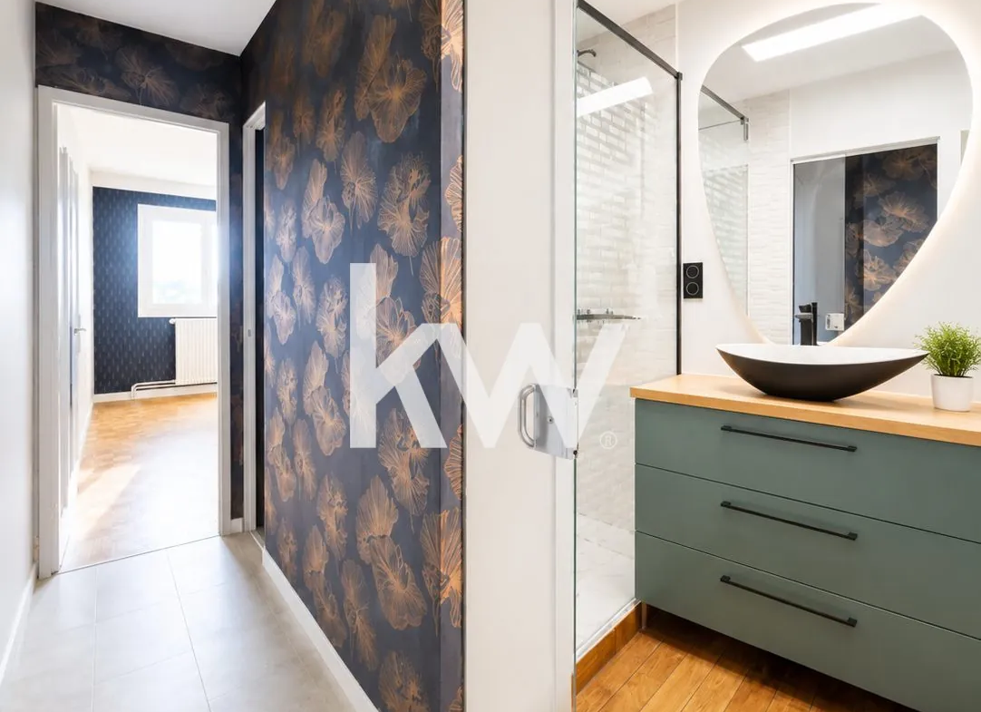 Appartement T4 à vendre à Saint-Étienne – 75 m² avec cave et garage 