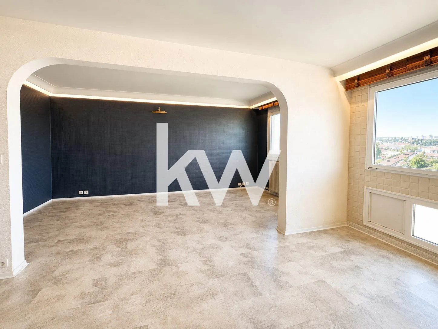 Appartement T4 à vendre à Saint-Étienne – 75 m² avec cave et garage 