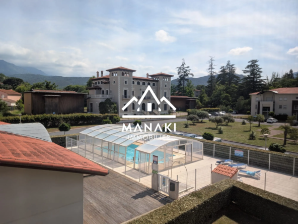 Vue de la chambre n°2  T3 avec Terrasse, Piscine et Parking à Prades - Charmant Appartements Modernes