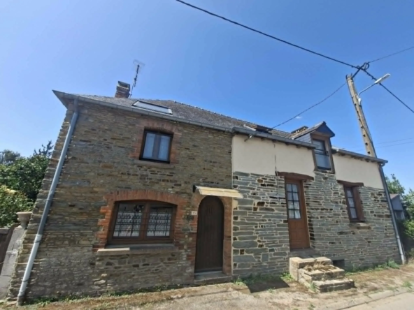 Maison en pierre avec 4 chambres, terrasse et jardin à Evriguet - Idéal plain-pied