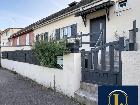 Charmante maison mitoyenne à Saint-Étienne-du-Rouvray avec 2 chambres, terrasse et garage