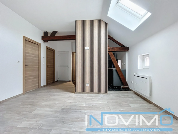 Appartement T3 rénové à Dunkerque de 54 m², dernier étage, proche commodités