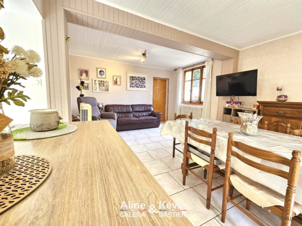 Maison mitoyenne à vendre à Woippy avec grand potentiel de rénovation