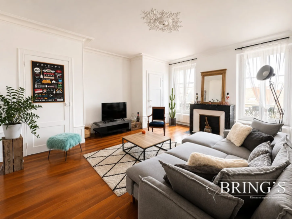 Magnifique duplex de 85 m² à Nancy, dernière étage, secteur recherché
