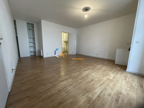 Charmant studio de 30,60 m² au cœur d'Orléans, dans un bâtiment historique