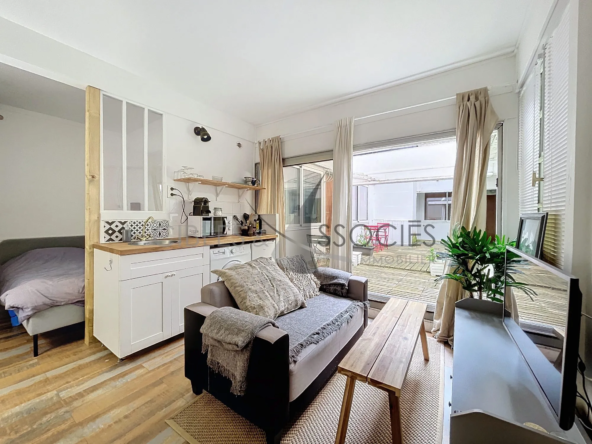 Studio meublé à louer en plein centre-ville de La Rochelle
