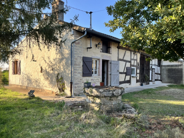Jolie fermette à Tournus Est avec grand terrain et potentiel d'extension