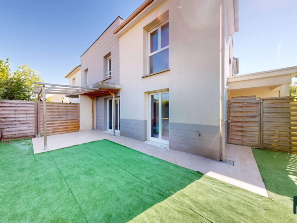 Appartement duplex de 63,35 m² avec jardin et parking à Chartres