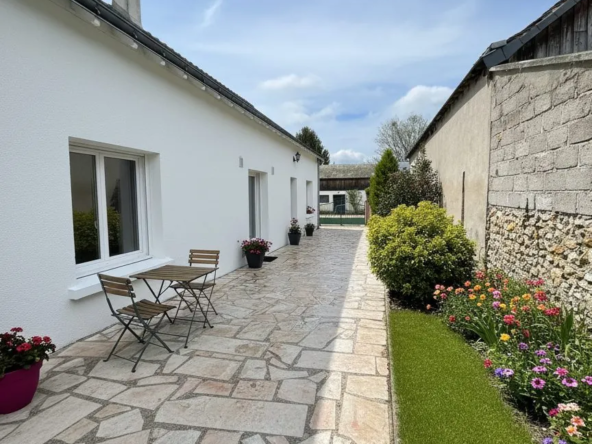Maison familiale rénovée de 120 m² à Château Renault avec grand terrain