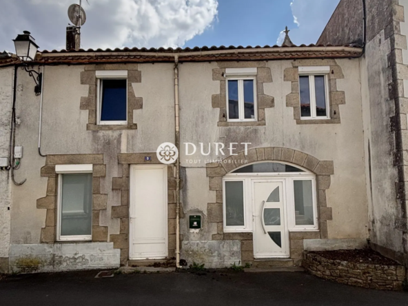 Maison de ville de 113 m² à Boussay avec fort potentiel et rénovation en vue
