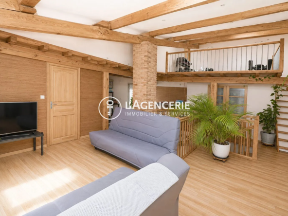Maison 116 m² avec 3 chambres, garage et jardin à LAGRAVE
