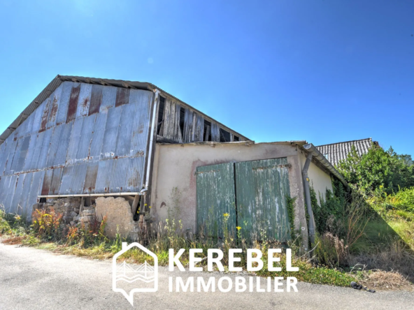 Hangar à rénover de 240 m² à Plougastel-Daoulas avec dépendances