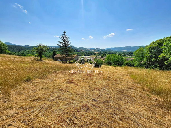 Terrain à bâtir viabilisé de 951 m² avec vue panoramique à Saint Vincent