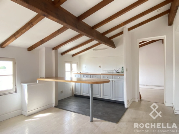 Appartement à vendre à Rochefort - Type 3 lumineux avec cave et cagibi