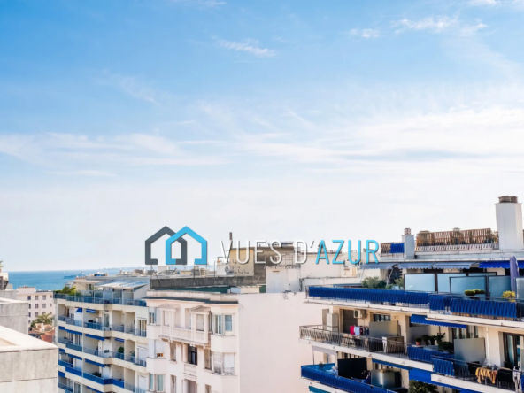 Appartement 2 pièces rénové avec terrasse à Juan-les-Pins avec vue dégagée