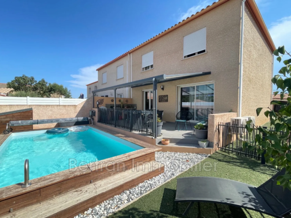 Villa 3 faces moderne à Pia avec piscine et terrasse, construction 2012