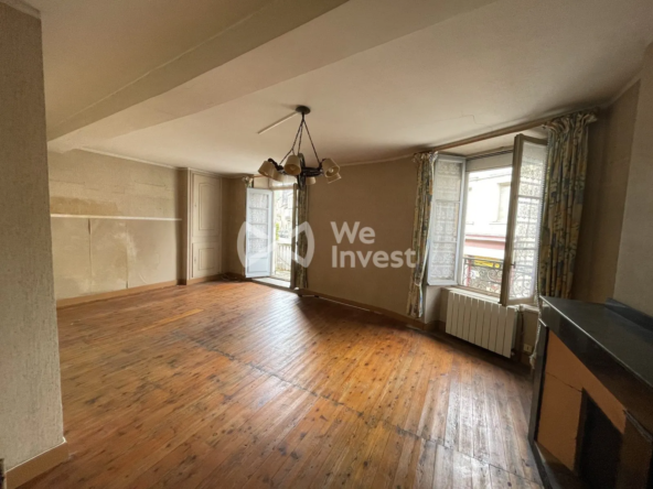 Immeuble à rénover de 280 m² à Labastide-Rouairoux, potentiel multi-logements