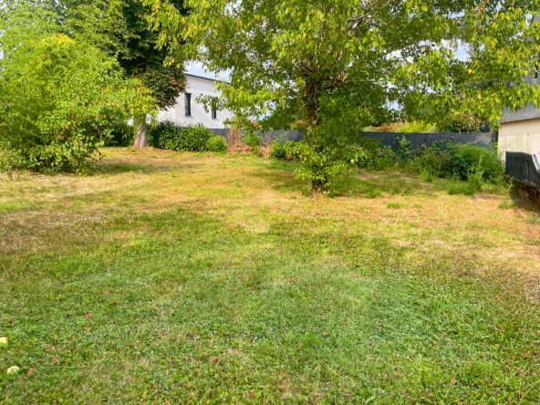 Terrain constructible de 435 m² à Saint-Avé, cadre paisible et environnement bucolique
