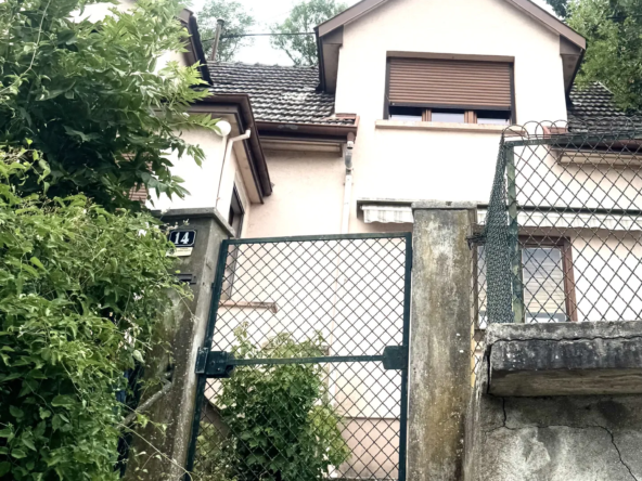 Maison à rénover de 100 m² avec vue imprenable à Didenheim