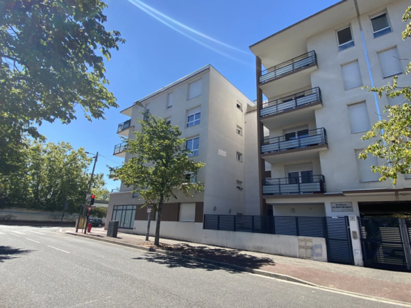 Achat Appartement 3 Pièces à Décines-Charpieu, Balcon, Ascenseur