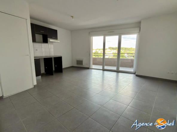Appartement T3 avec terrasse et parking à Saint-Cyprien - Résidence récente