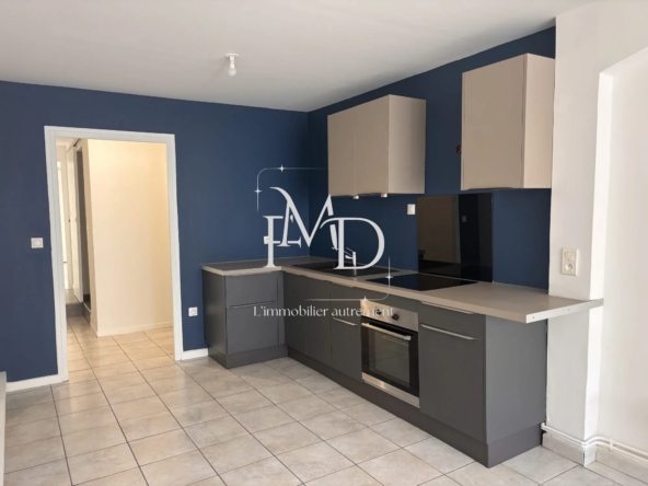 Appartement T2 rénové à Essey-lès-Nancy avec cour et faibles charges