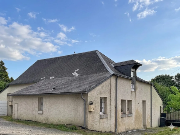 Maison ancienne avec jardin à Langennerie, 2 chambres, proche de Tours Nord