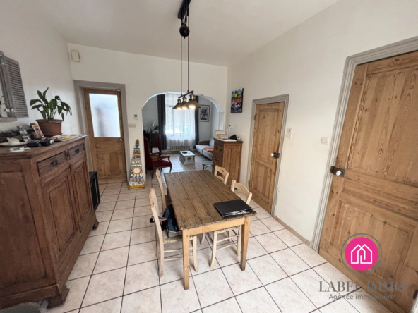 Maison mitoyenne de 110 m² à vendre à Raismes, secteur calme, jardin