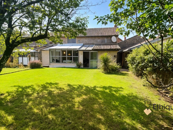 Ensemble immobilier avec maison et dépendance à Ligny, proche Bar-sur-Aube
