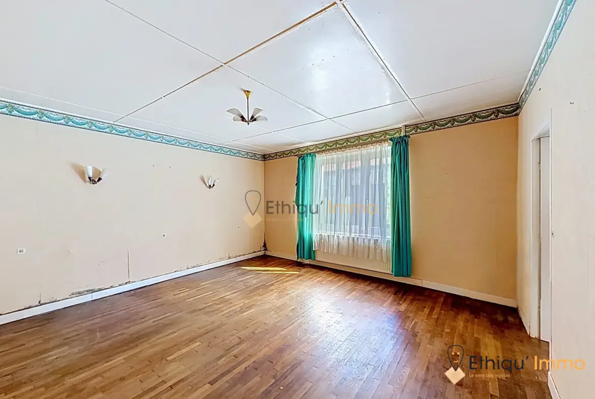 Magnifique corps de ferme avec dépendances et terrain de 7550 m² à Morancourt 