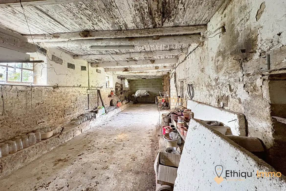Magnifique corps de ferme avec dépendances et terrain de 7550 m² à Morancourt 