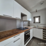 ARES T2 cuisine équipée Appartement T2 lumineux à Ares avec potentiel de rénovation proche des plages
