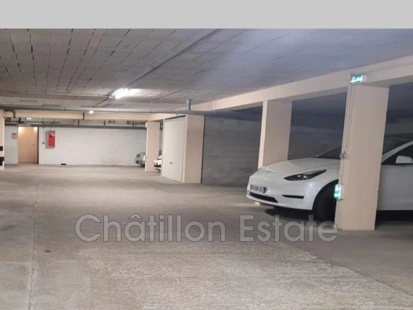Achat place de parking sécurisée à Cannes - 11 m² au sous-sol
