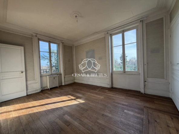 Appartement T2 de 25 m² à Charbonnières-les-Bains proche du campus numérique