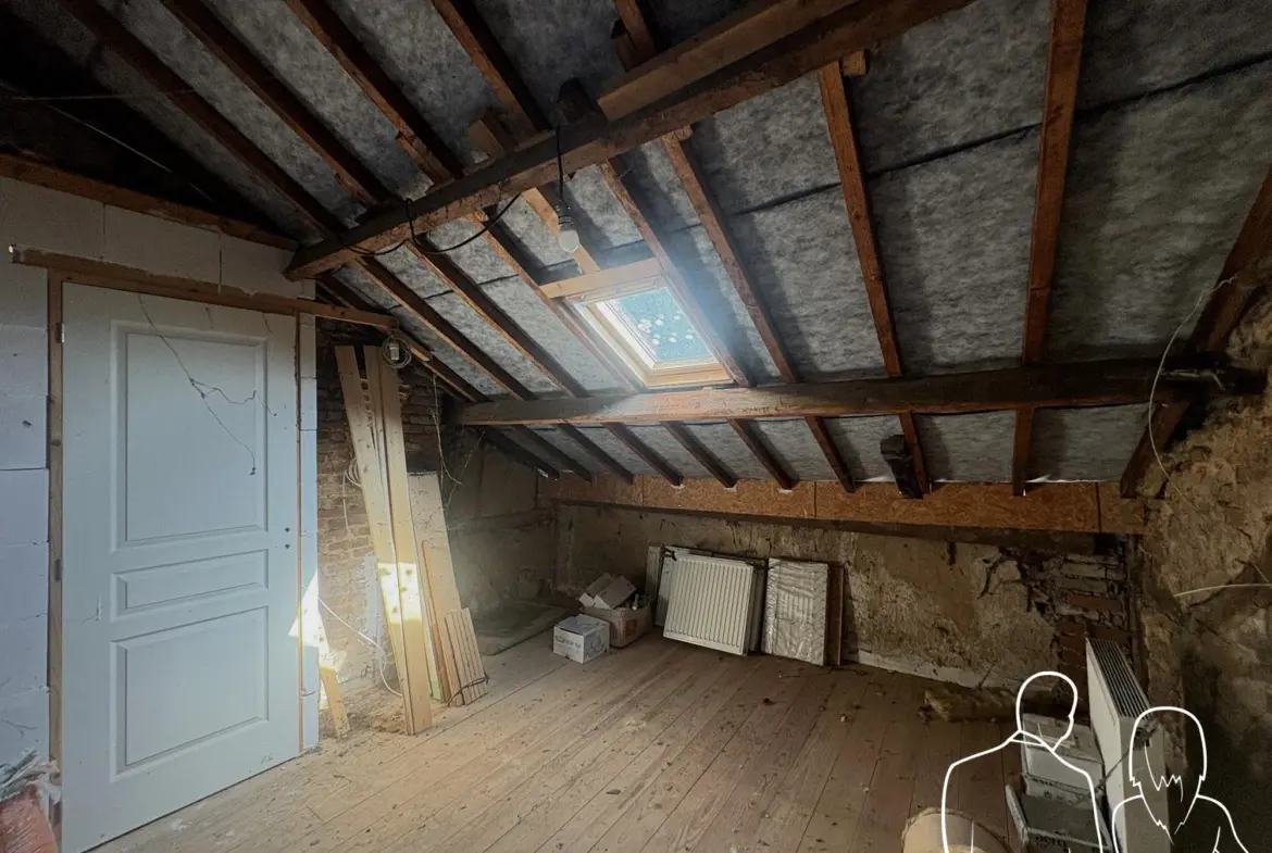 Maison de ville de 68,88 m² avec terrasse et potentiel à Pont-Audemer 