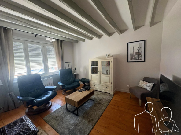 Maison de ville de 68,88 m² avec terrasse et potentiel à Pont-Audemer
