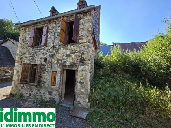 Maison à rénover avec jardin à Portet d'Aspet proche Mourtis