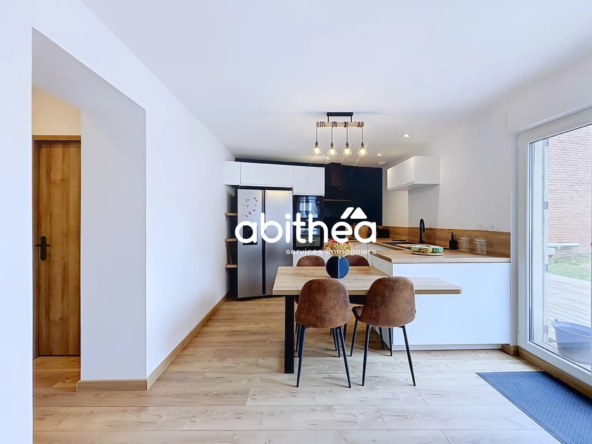 Maison de ville rénovée de 120 m² à Souchez avec jardin et terrasse