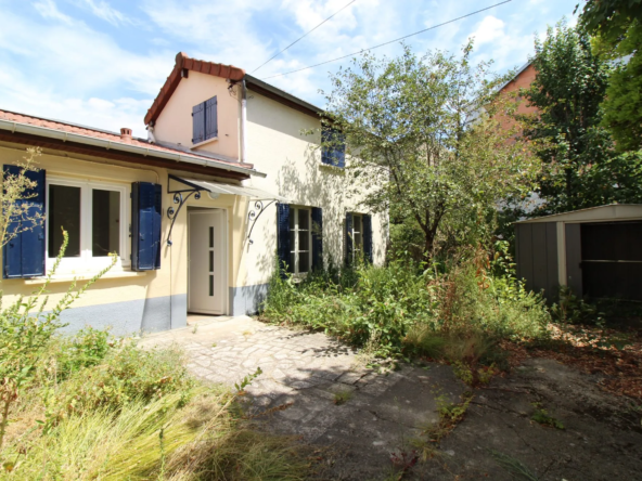 Maison à vendre à Vitry-sur-Seine avec jardin privé, proximité Paris