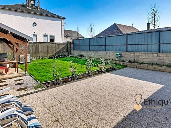 Belle maison de 103 m² avec jardin, terrasse et garage à Ville-sous-la-Ferté