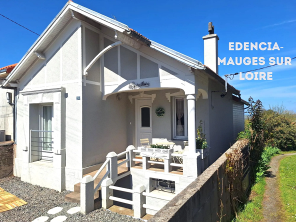 Maison à vendre à Mauges-sur-Loire, 2 chambres, jardin, rénovée en 2013