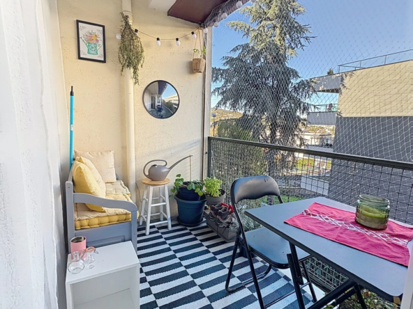 TERRASSE Investissement locatif T3 à Chamalieres avec balcon et garage – Rentabilité 4,55 %