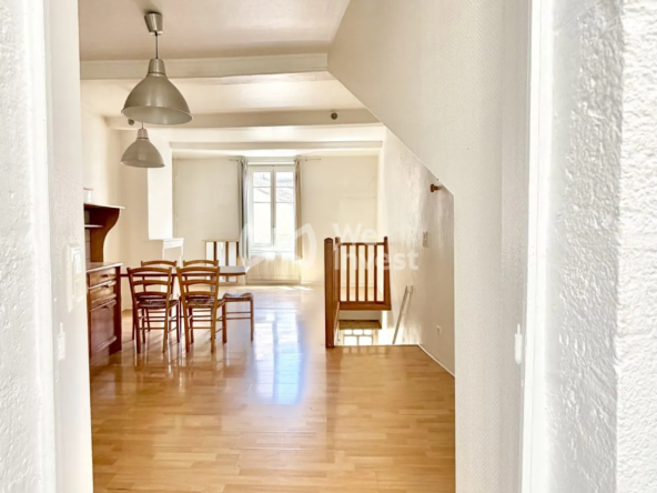 Maison de ville avec garage, spa et 2 chambres au cœur de Riom