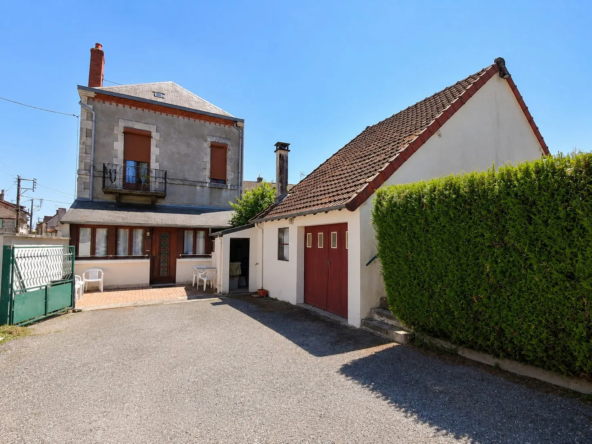Immeuble à vendre à Évaux-les-Bains, idéal investisseur ou résidence principale