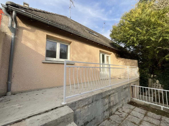 Maison de 80 m² à Troyes Saint-Julien avec jardin et sous-sol, à vendre