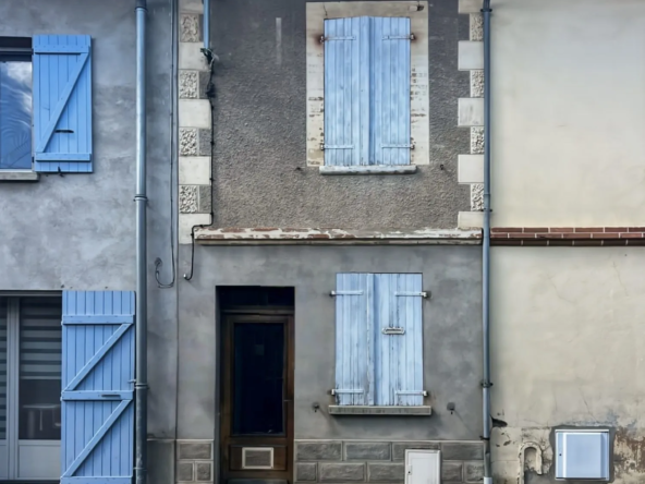Maison à rénover de 72 m² à Longages, opportunité d'investissement