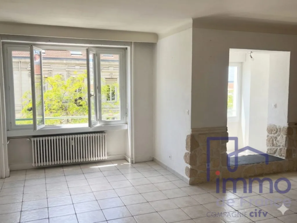 Appartement T5 traversant de 95 m² à Saint-Étienne Gare Châteaucreux