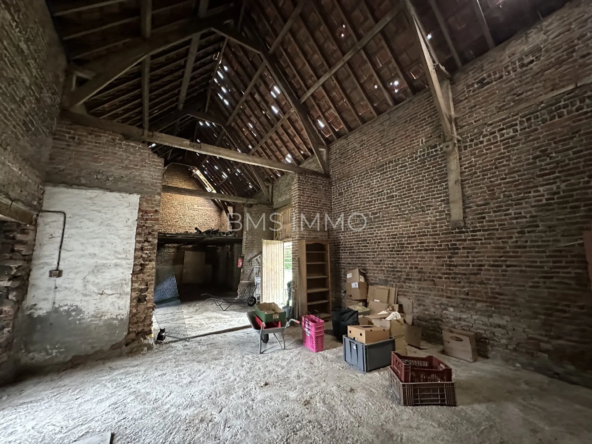 Grange à réhabiliter de 112 m² à Avelin avec fort potentiel