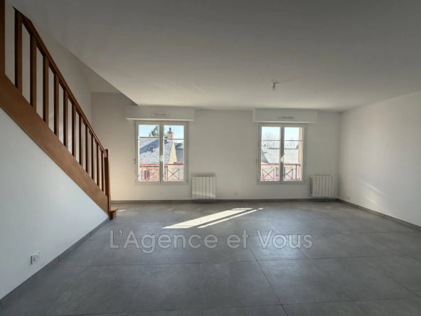 Vente appartement duplex 70 m² à Saint-Jouan-des-Guerets